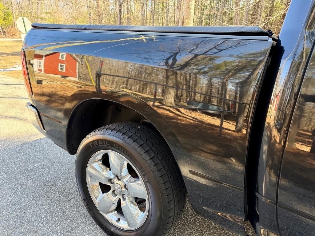 RAM 1500 SLT Crew Cab SWB 4WD 2017