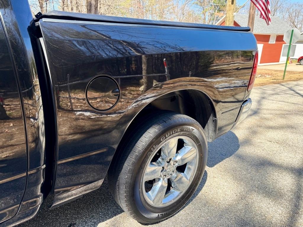 RAM 1500 SLT Crew Cab SWB 4WD 2017