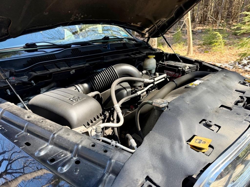 RAM 1500 SLT Crew Cab SWB 4WD 2017