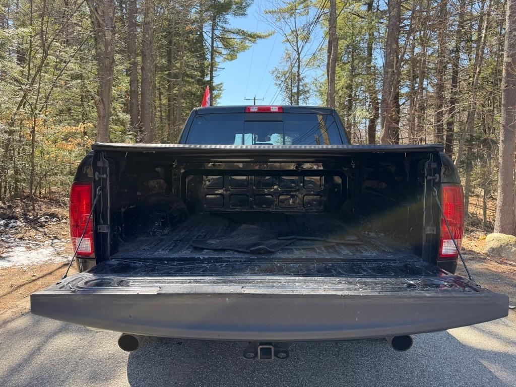 RAM 1500 SLT Crew Cab SWB 4WD 2017