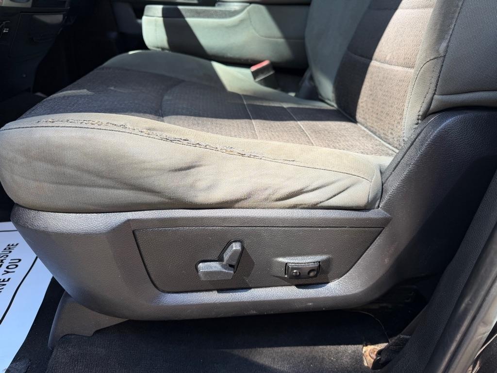 RAM 1500 SLT Crew Cab SWB 4WD 2017