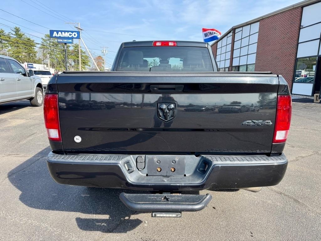 RAM 1500 Classic Tradesman Quad Cab 4WD 2019