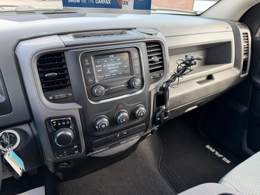 RAM 1500 Classic Tradesman Quad Cab 4WD 2019