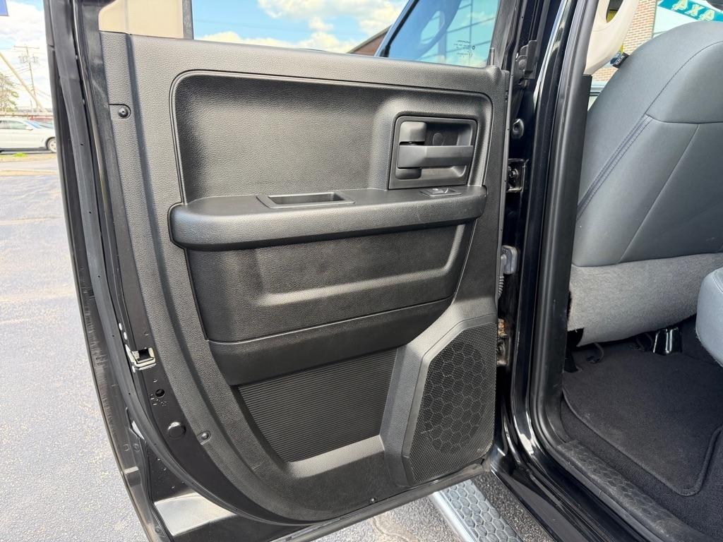 RAM 1500 Classic Tradesman Quad Cab 4WD 2019