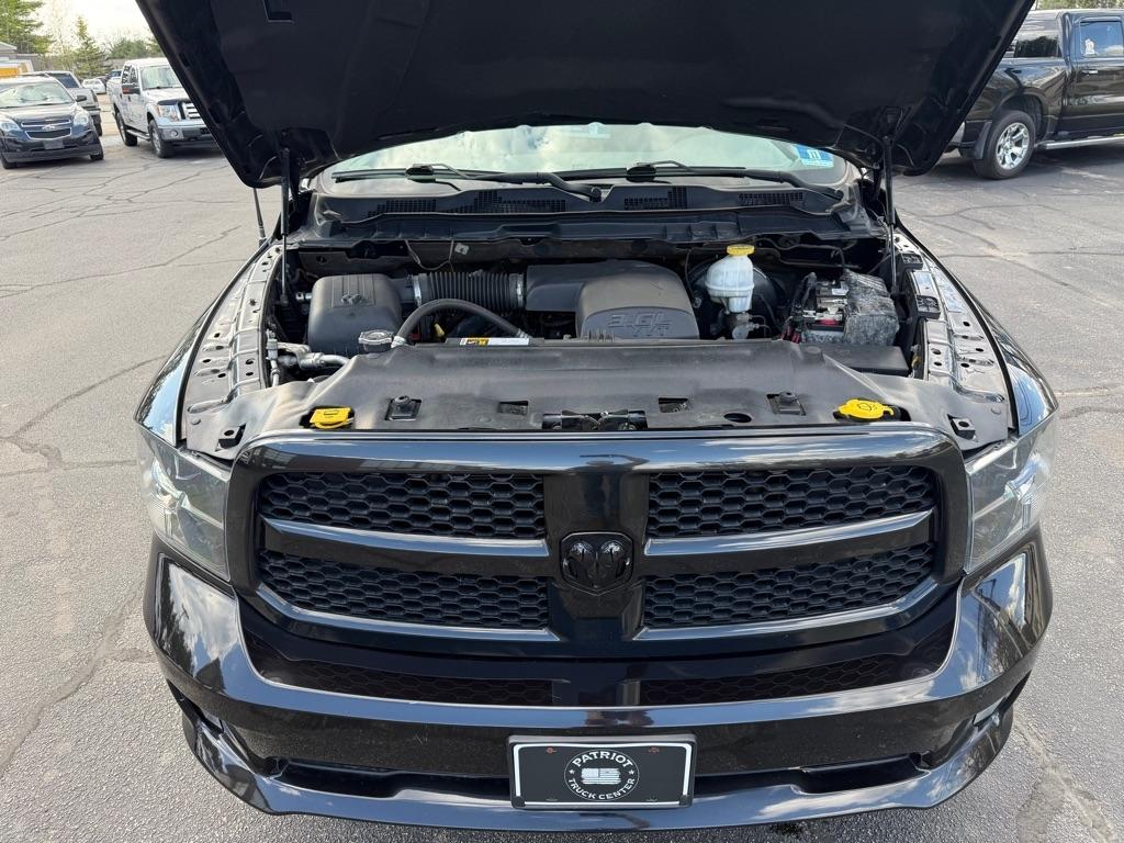 RAM 1500 Classic Tradesman Quad Cab 4WD 2019