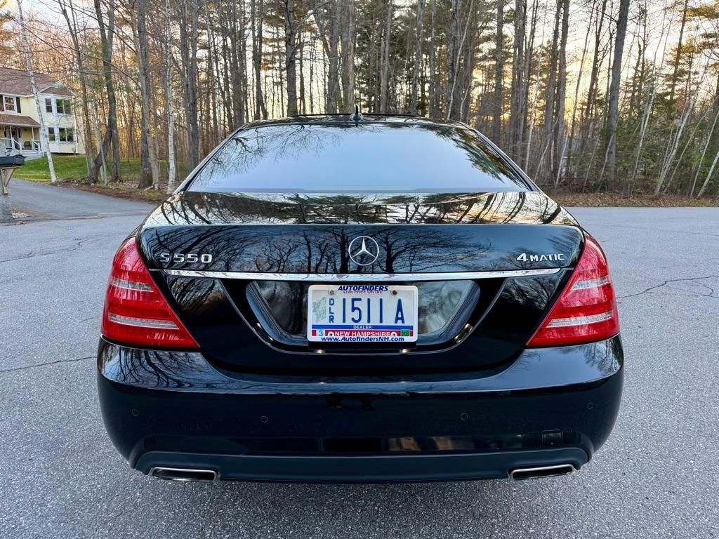 Mercedes-Benz S-Class S550 4-MATIC 2012