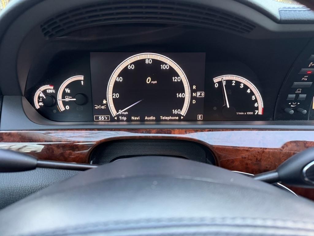 Mercedes-Benz S-Class S550 4-MATIC 2012
