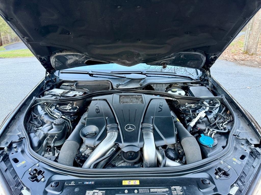 Mercedes-Benz S-Class S550 4-MATIC 2012