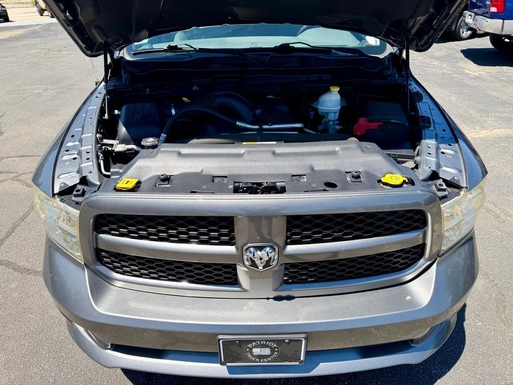 RAM 1500 Tradesman Quad Cab 4WD 2013