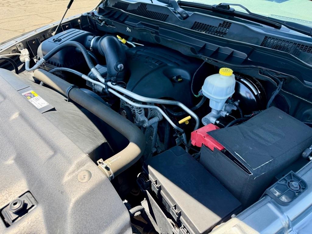 RAM 1500 Tradesman Quad Cab 4WD 2013