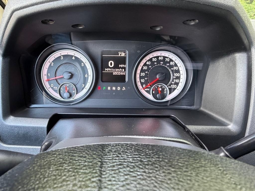 RAM 1500 Tradesman Quad Cab 4WD 2013