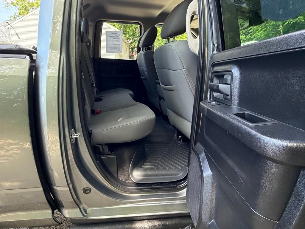 RAM 1500 Tradesman Quad Cab 4WD 2013