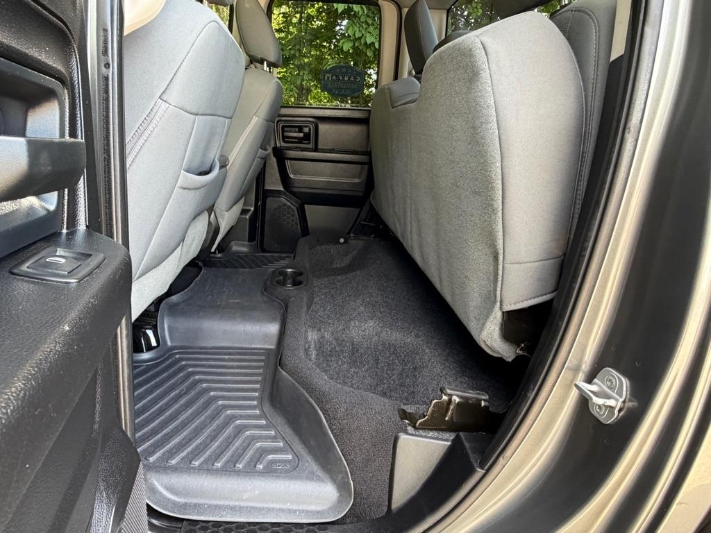 RAM 1500 Tradesman Quad Cab 4WD 2013