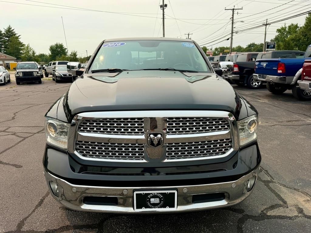 RAM 1500 Laramie Quad Cab 4WD 2016