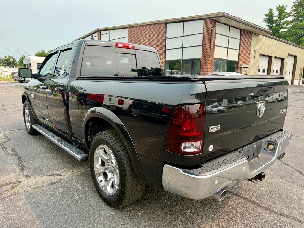 RAM 1500 Laramie Quad Cab 4WD 2016