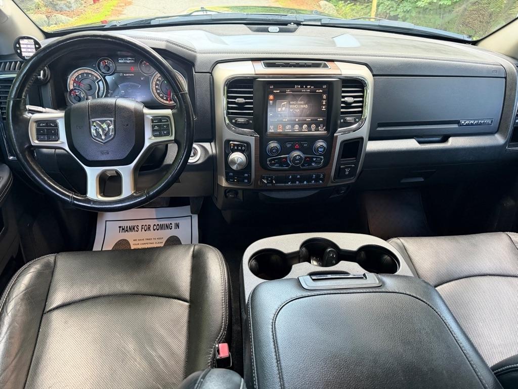 RAM 1500 Laramie Quad Cab 4WD 2016