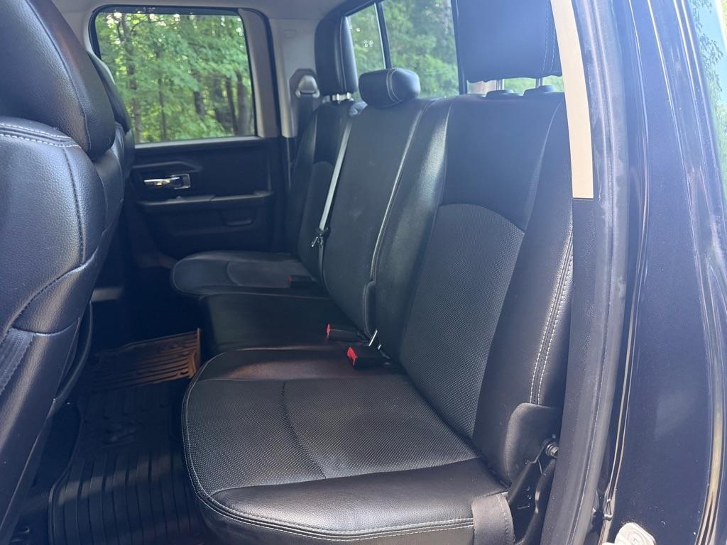 RAM 1500 Laramie Quad Cab 4WD 2016