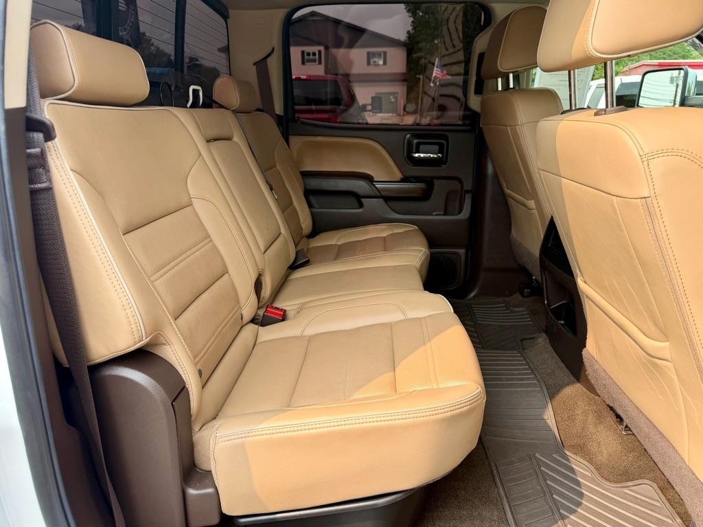 GMC Sierra 2500HD Denali Crew Cab 4WD 2017
