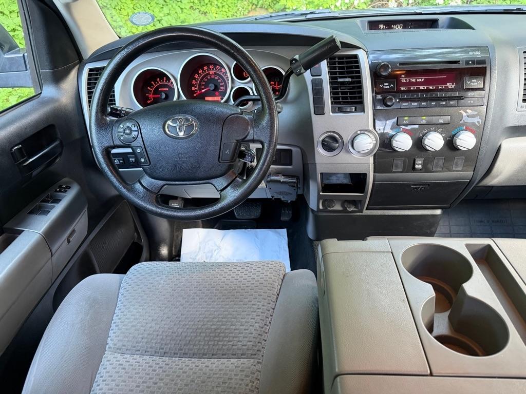 Toyota Tundra Tundra-Grade Double Cab 4.6L 4WD 2012