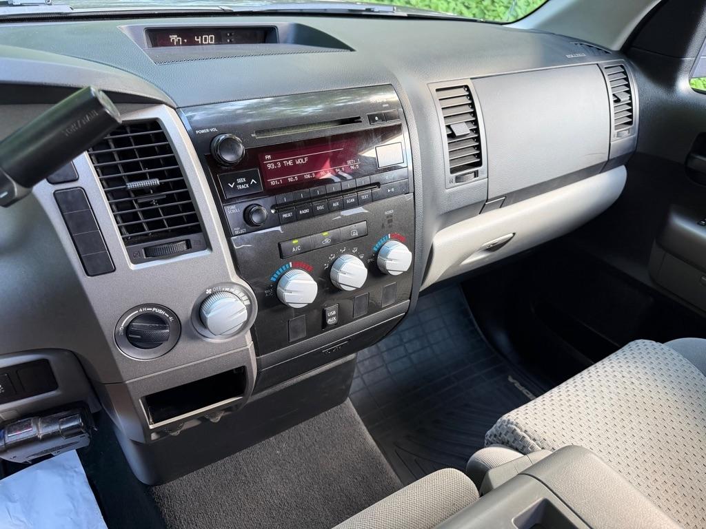 Toyota Tundra Tundra-Grade Double Cab 4.6L 4WD 2012