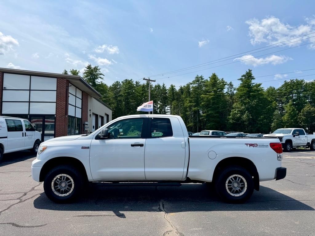 Toyota Tundra Tundra-Grade 5.7L Double Cab 4WD 2013