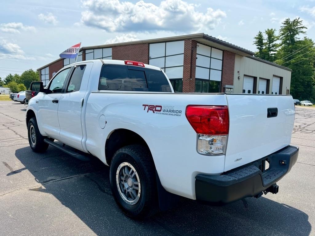 Toyota Tundra Tundra-Grade 5.7L Double Cab 4WD 2013