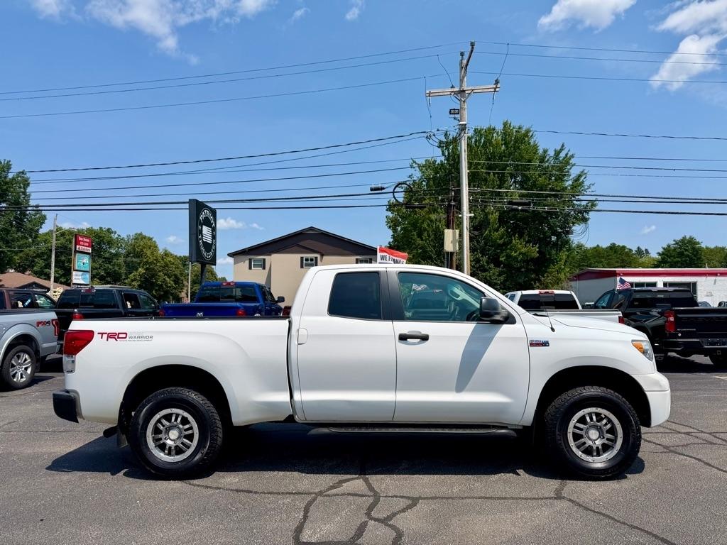 Toyota Tundra Tundra-Grade 5.7L Double Cab 4WD 2013