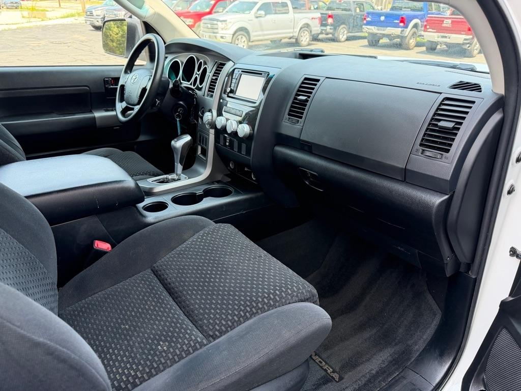 Toyota Tundra Tundra-Grade 5.7L Double Cab 4WD 2013