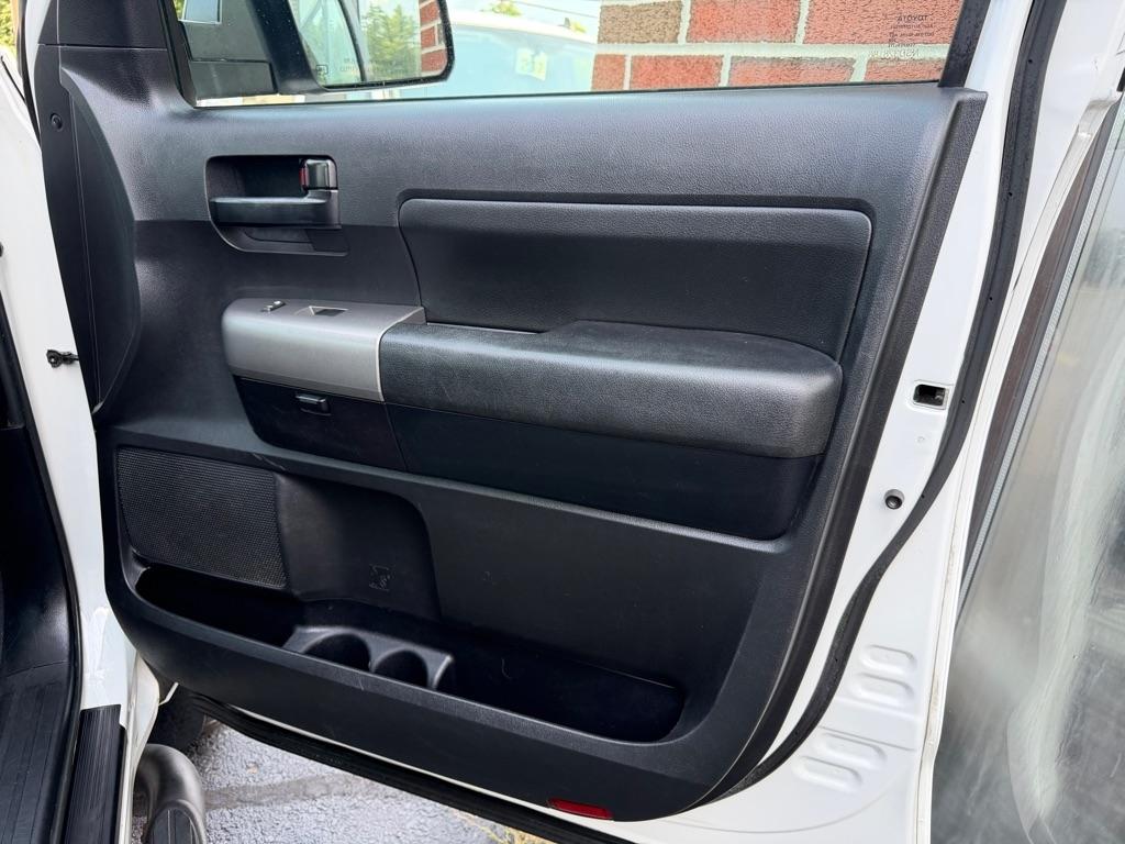 Toyota Tundra Tundra-Grade 5.7L Double Cab 4WD 2013