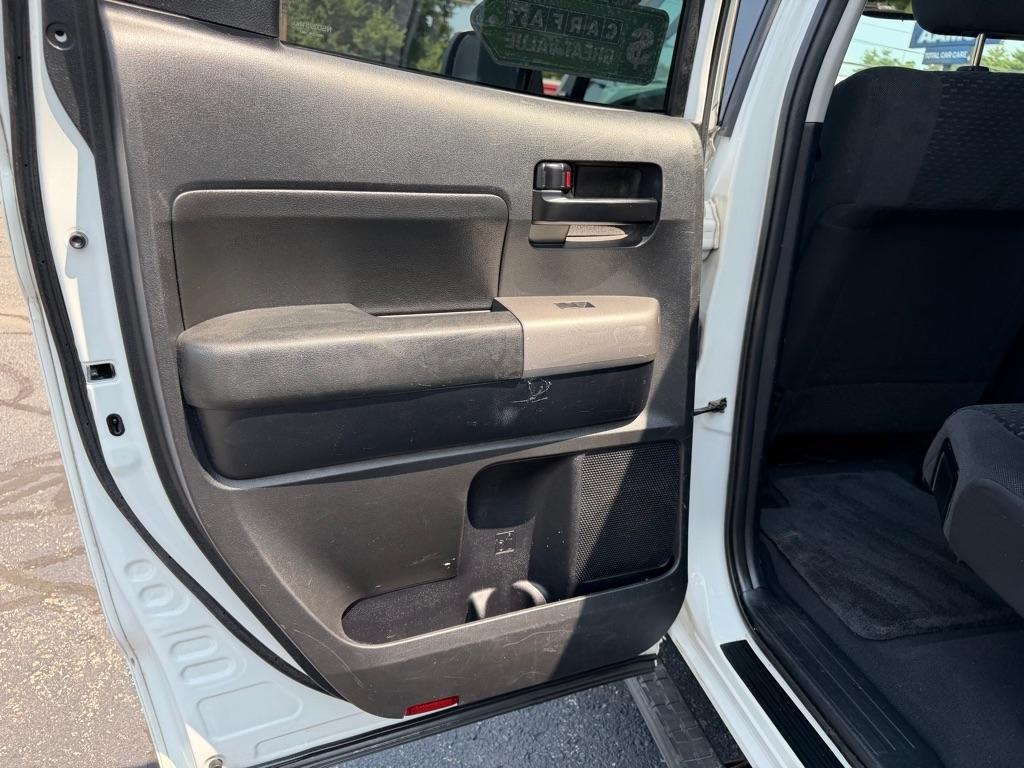 Toyota Tundra Tundra-Grade 5.7L Double Cab 4WD 2013