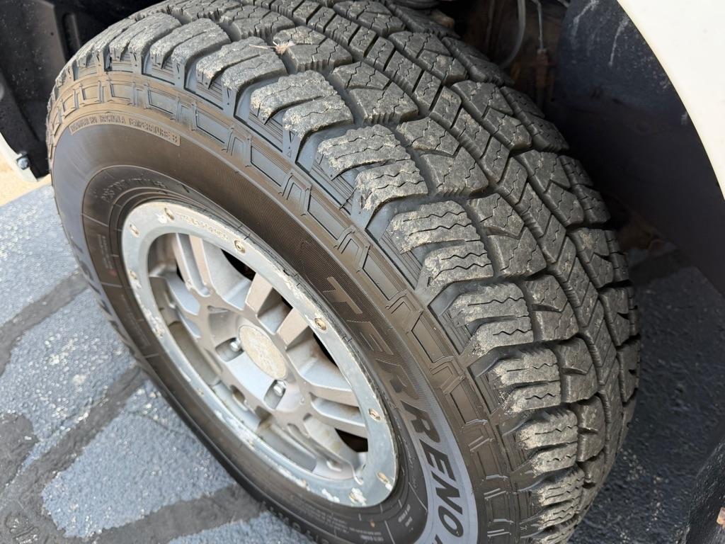 Toyota Tundra Tundra-Grade 5.7L Double Cab 4WD 2013