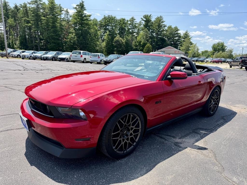 Ford Mustang GT convertible 2012
