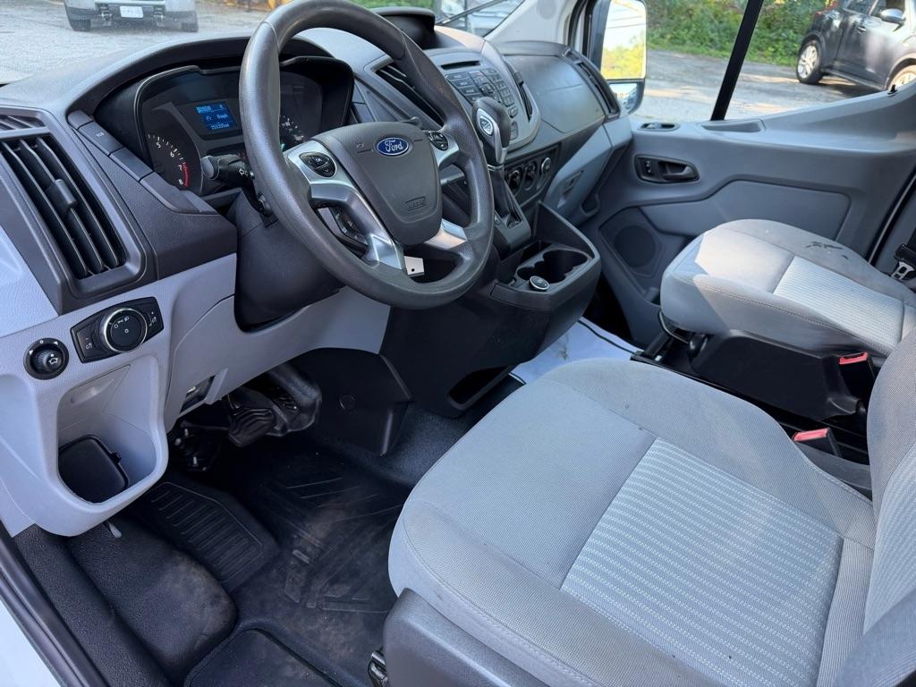 Ford Transit 250 Van Med. Roof w/Sliding Pass. 148-in. WB 2018