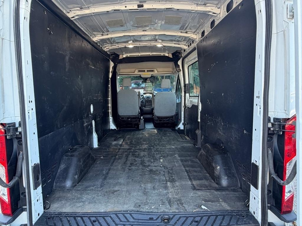 Ford Transit 250 Van Med. Roof w/Sliding Pass. 148-in. WB 2018