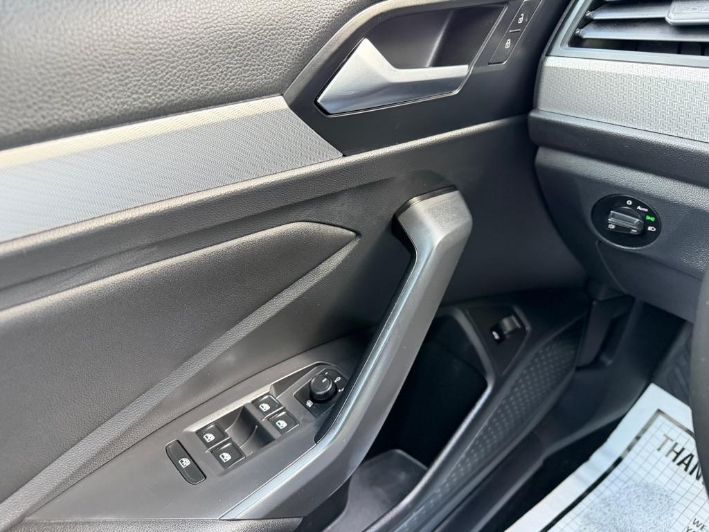 Volkswagen Jetta 1.4T S 8A 2019