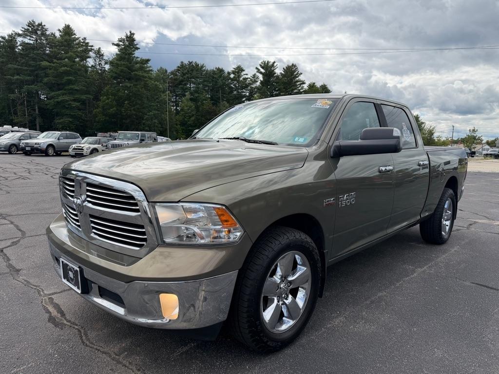 RAM 1500 SLT Crew Cab LWB 4WD 2015