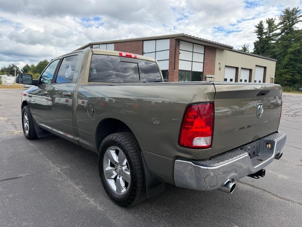RAM 1500 SLT Crew Cab LWB 4WD 2015
