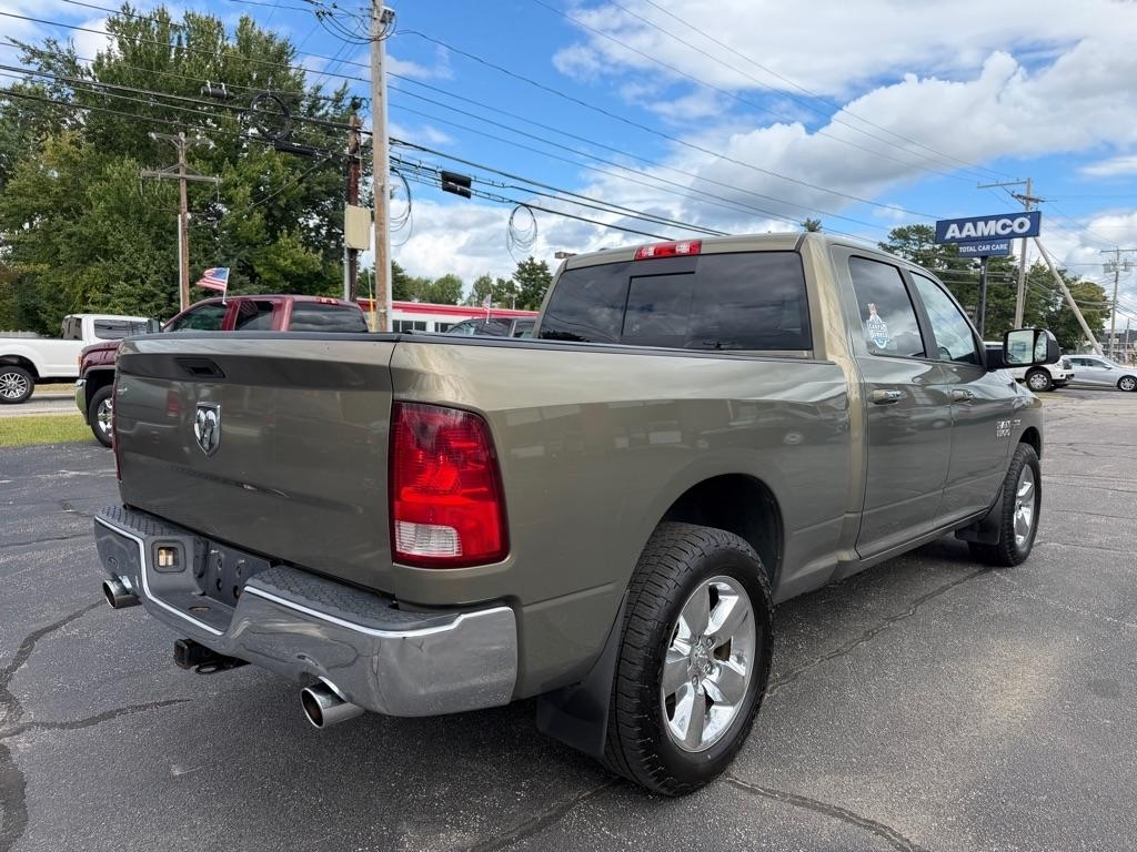 RAM 1500 SLT Crew Cab LWB 4WD 2015