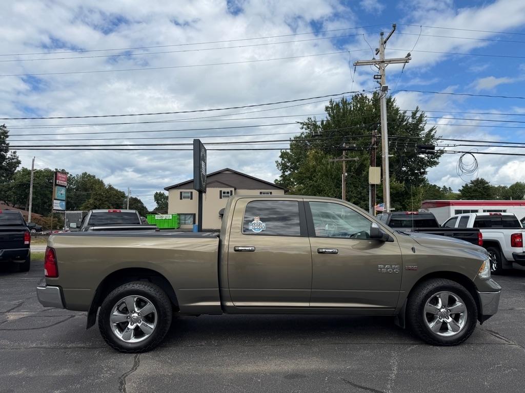 RAM 1500 SLT Crew Cab LWB 4WD 2015
