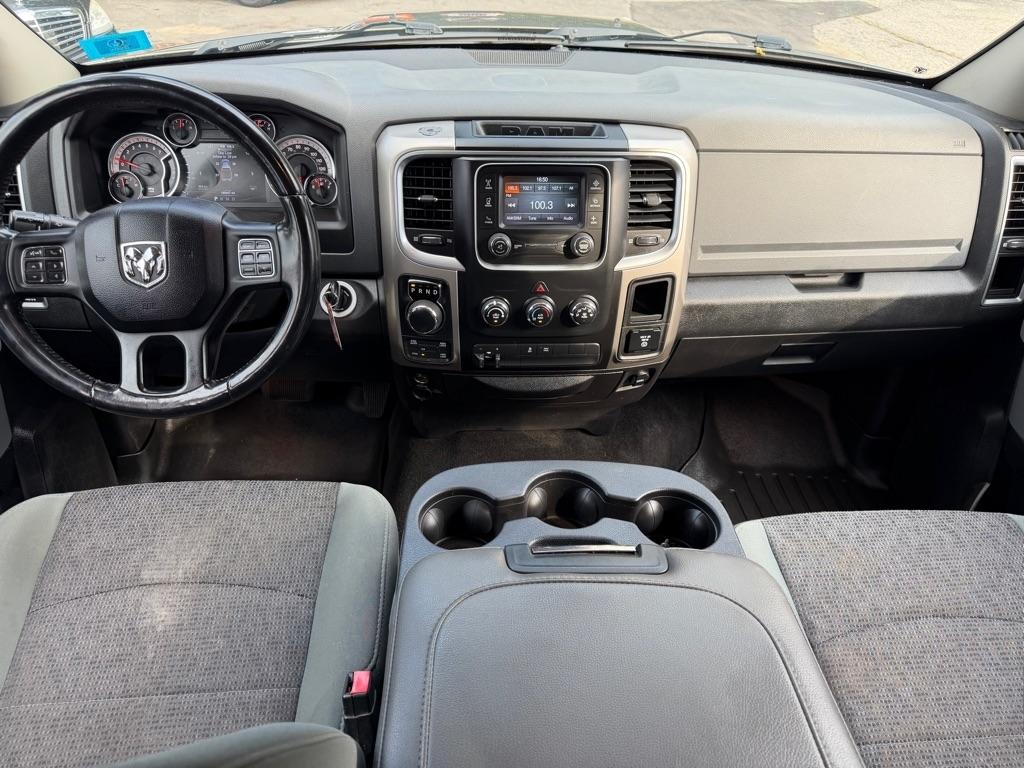RAM 1500 SLT Crew Cab LWB 4WD 2015