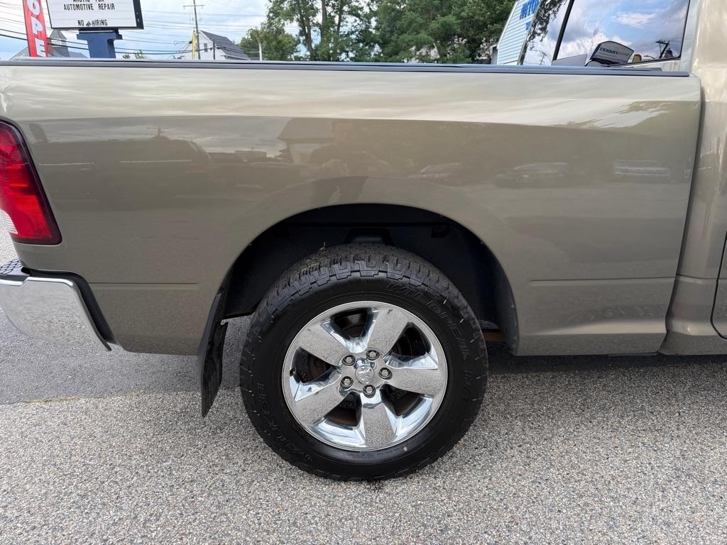 RAM 1500 SLT Crew Cab LWB 4WD 2015