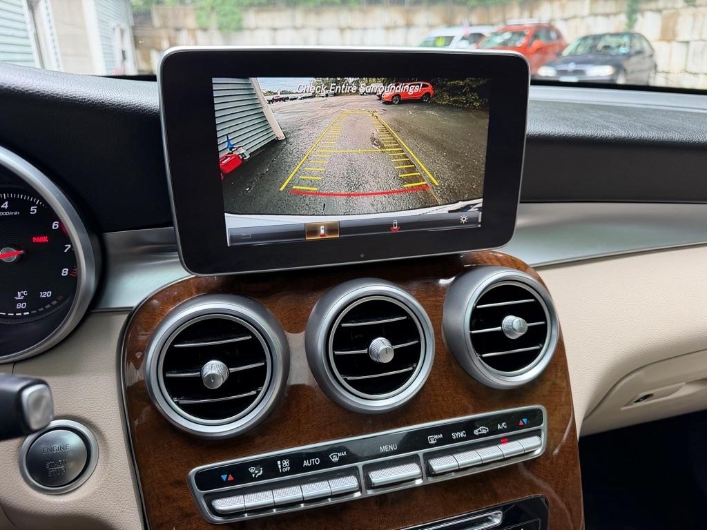 Mercedes-Benz GLC-Class GLC300 4MATIC 2016