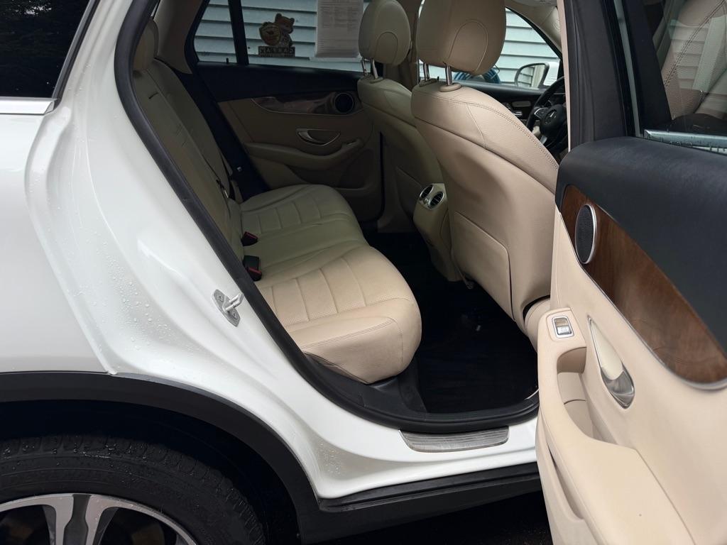 Mercedes-Benz GLC-Class GLC300 4MATIC 2016