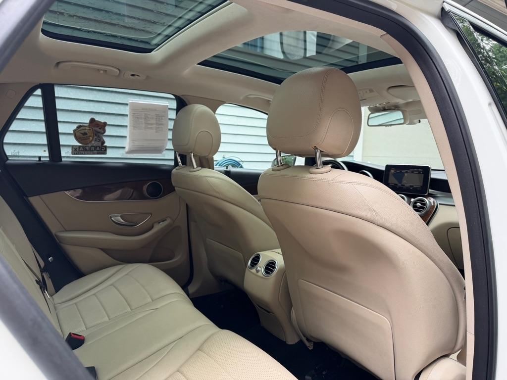 Mercedes-Benz GLC-Class GLC300 4MATIC 2016