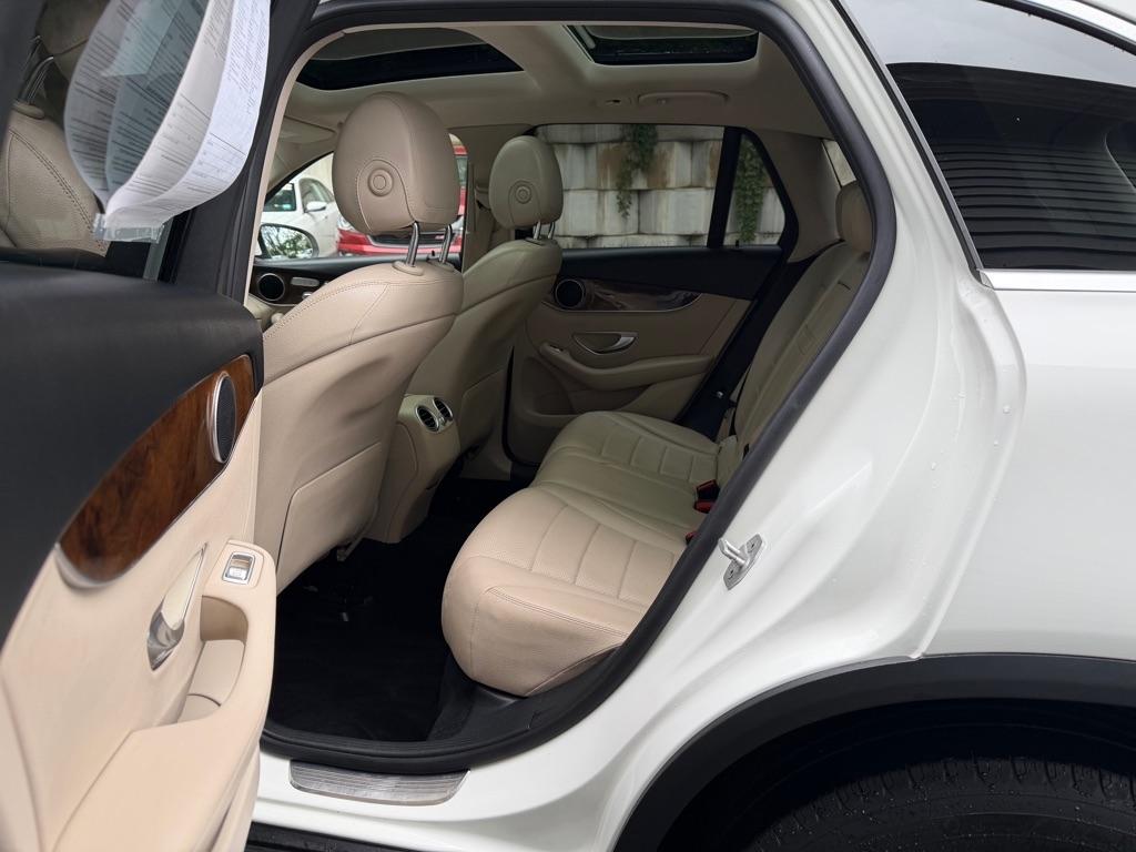 Mercedes-Benz GLC-Class GLC300 4MATIC 2016