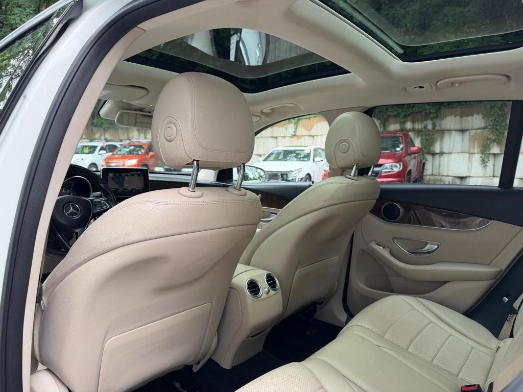 Mercedes-Benz GLC-Class GLC300 4MATIC 2016