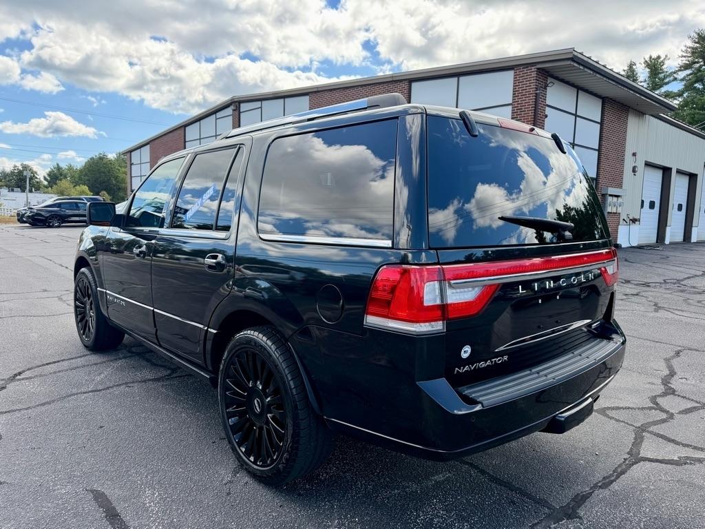 Lincoln Navigator 4WD 2015