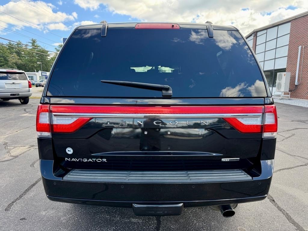 Lincoln Navigator 4WD 2015