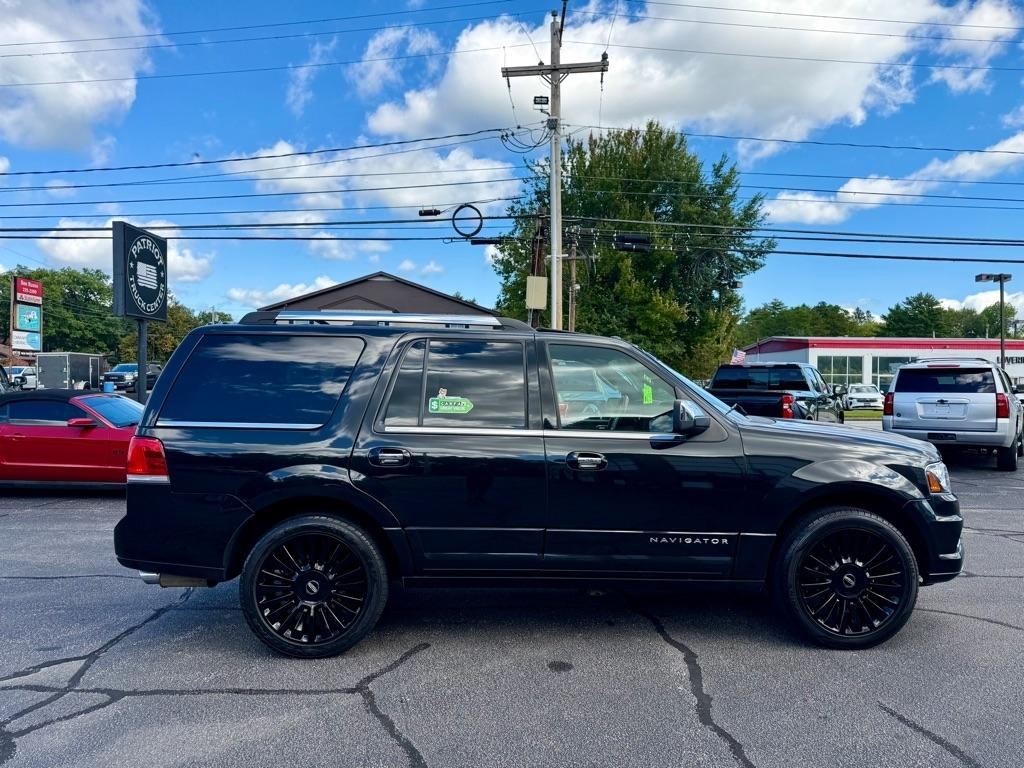 Lincoln Navigator 4WD 2015