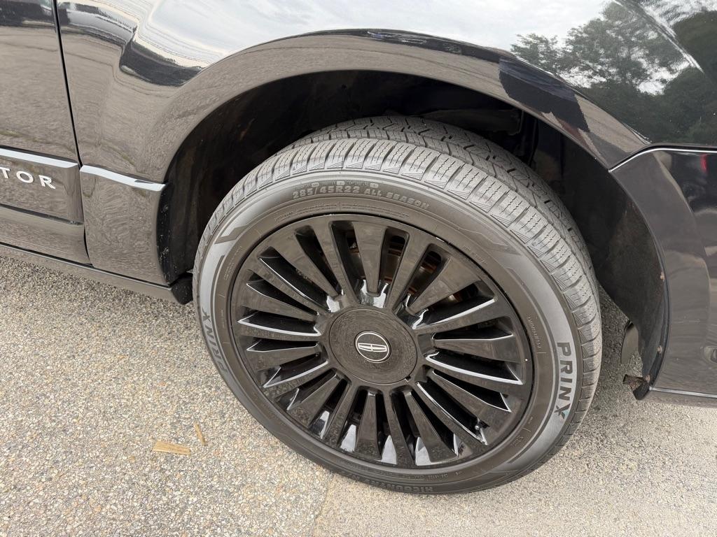 Lincoln Navigator 4WD 2015